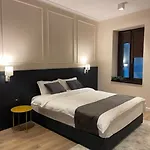 Atria