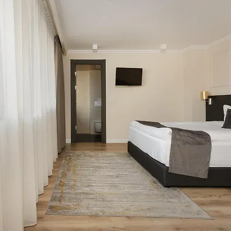 Atria Hotel