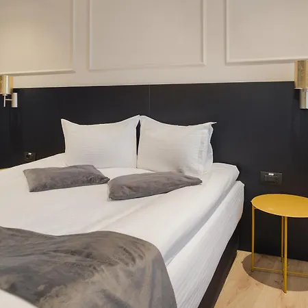 Hotel Atria 3*