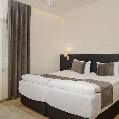 Atria Hotel